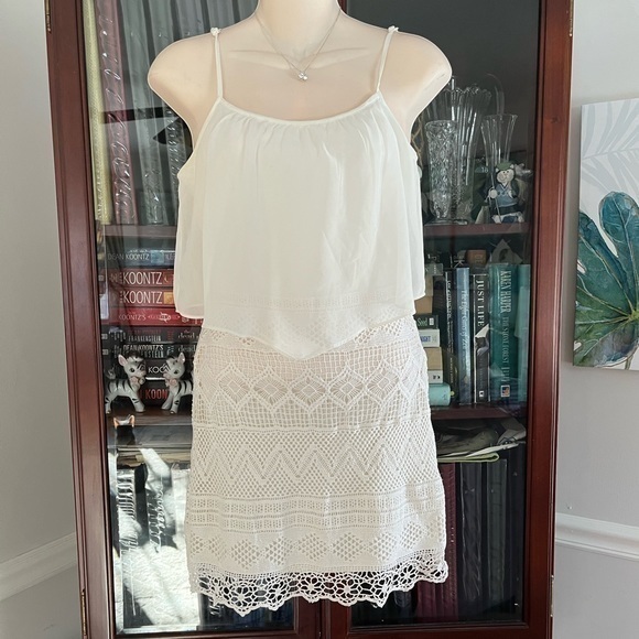 American Eagle Outfitters Dresses & Skirts - American Eagle Lacey Sleeveless Dress Size 0 Off White